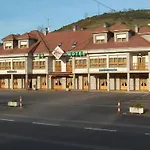 Capitan فندق La Vega de los Caseros