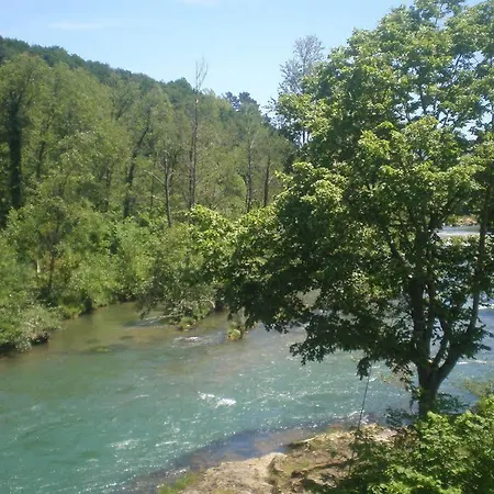 Arcea El Capitan Hotel 2*